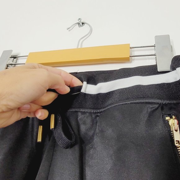 Rocawear Black Red Men's Pants Joggers Y2K Satiny Tie String Pocket Unisex Pants - Picture 10 of 16